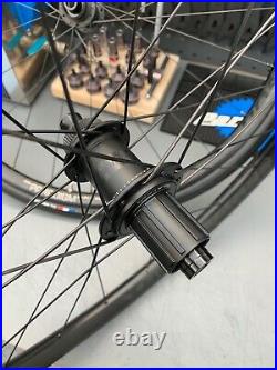 Bontrager Paradigm Comp 25 TLR Disc Road Wheelset (Pair) With Tyres & Tubes