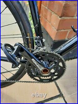 Cannondale synapse 105 Pro disc mens road bike 58cm frame. Upgraded tires etc