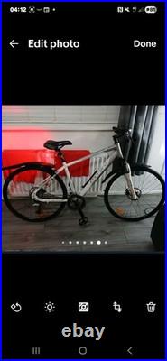 Carrera Pro 3 Road Bike Mint Condition New Innertubes, tyres, pedals, grips, mudguar