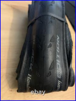 Gatorskin Road Tires Clincher Black Edition 700x25C Pair Gatorskin Road Tires Clincher Black Edition 700x25C Pair