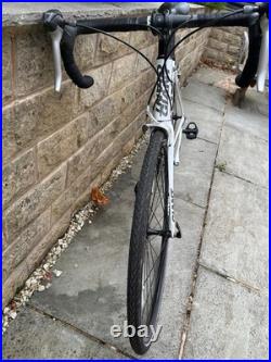 Giant Road Bike Fully Serviced Last Year Drive Train Upgraded and New Tyres