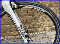 Giant Road Bike Fully Serviced Last Year Drive Train Upgraded and New Tyres