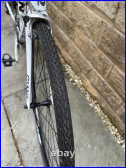 Giant Road Bike Fully Serviced Last Year Drive Train Upgraded and New Tyres