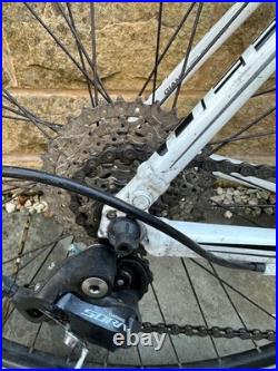 Giant Road Bike Fully Serviced Last Year Drive Train Upgraded and New Tyres